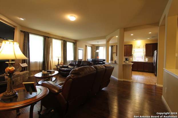 Building Photo - 398 Pecan Meadows