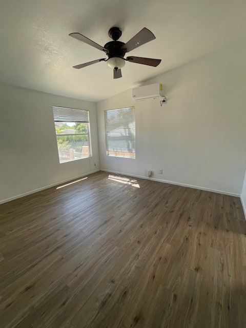 Building Photo - 23686 Lodge Dr
