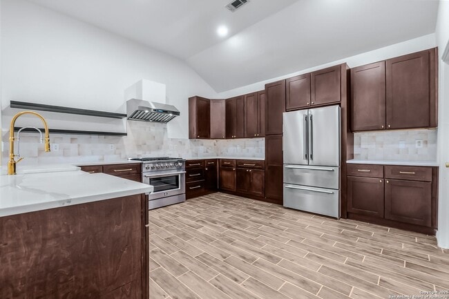 Building Photo - 3Bed/2.5 Bath House Ready for Rent!