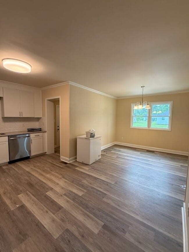 Building Photo - New House