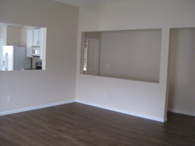 Building Photo - 346 Van Gogh Cir