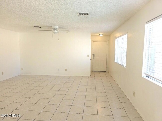 Building Photo - 3034 E Villa Maria Dr