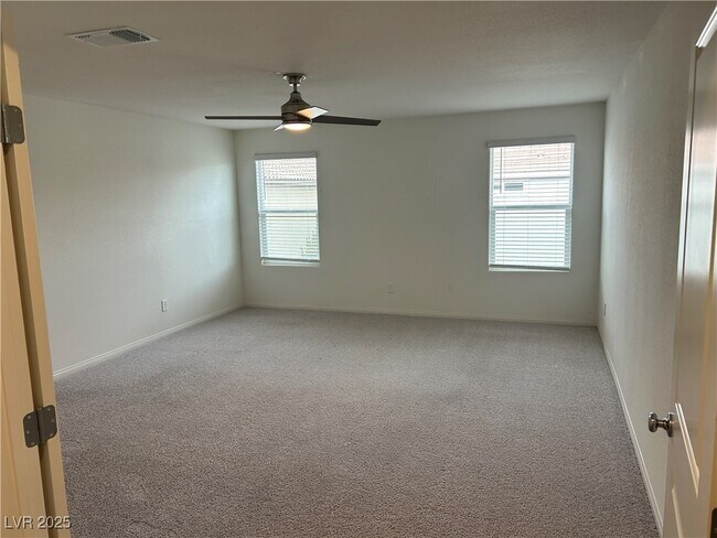 Building Photo - 4172 Scarlet Cob Ave