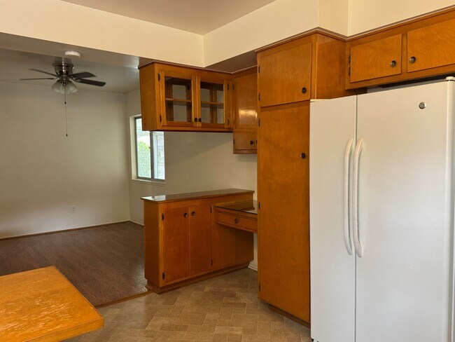 Building Photo - Beatiful Glendora Home in Desireable Area
