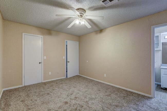 Building Photo - Spacious 3 bedroom house in Norman