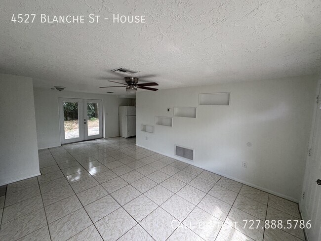 Building Photo - 4527 Blanche St