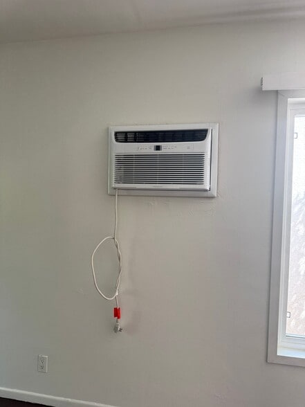 Building Photo - 1231 N Formosa Ave