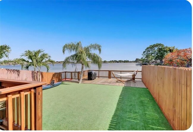 Building Photo - 2413 SW 58th Manor