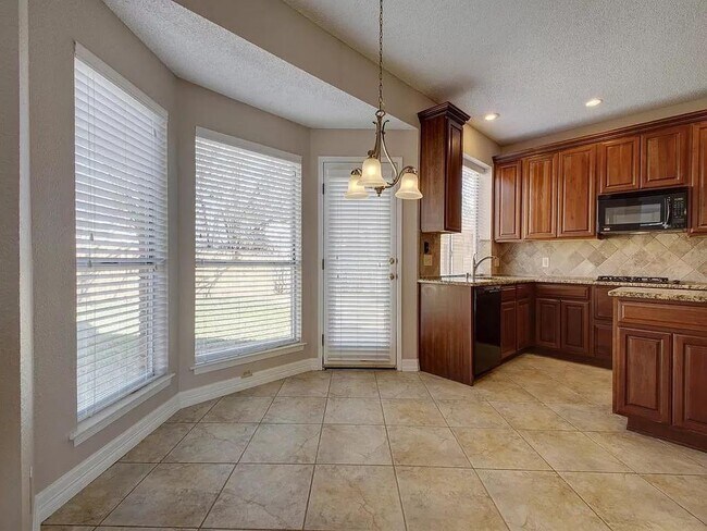 Building Photo - 15410 Cambria Cove