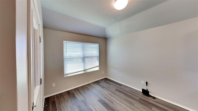 Building Photo - 5220 Mac Rd