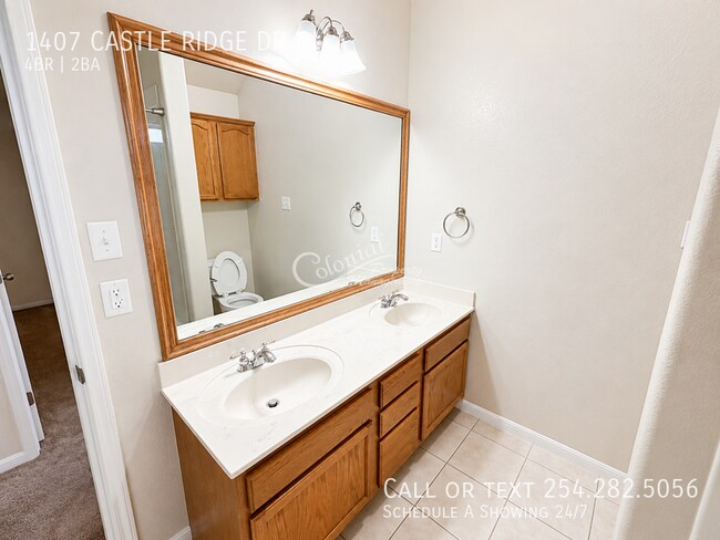 Building Photo - 1407 Castle Ridge Dr