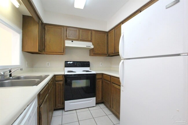 Building Photo - 3842 Belle Meade Ct