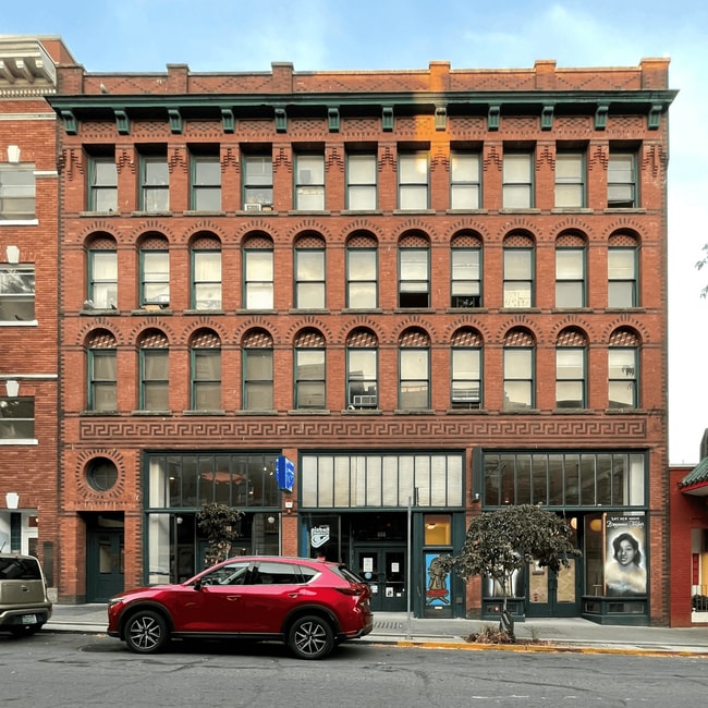 Building Photo - Eastern Hotel