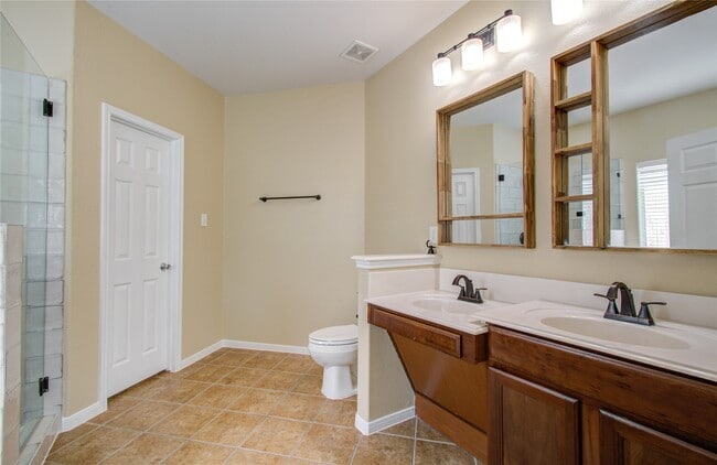 Building Photo - 17607 Memorial Falls Dr