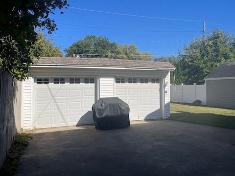 Building Photo - 529 Beverly Dr