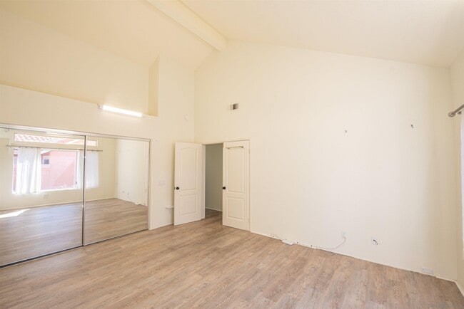 Building Photo - 11323 Caminito Corriente