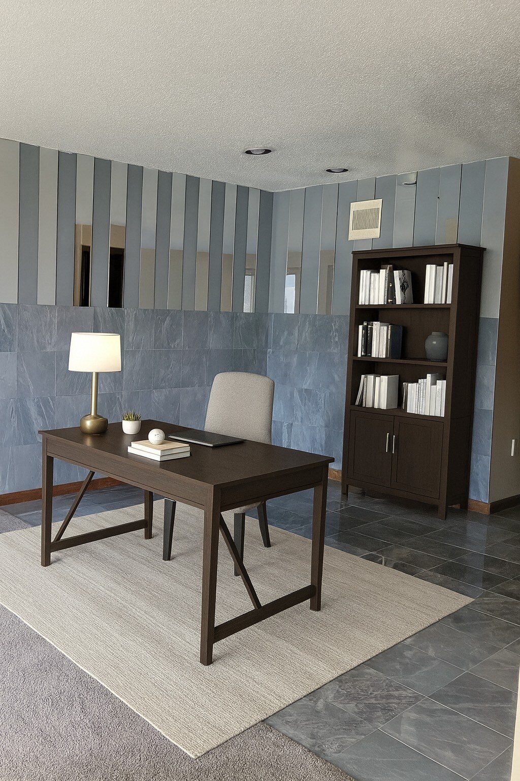 Building Photo - 33 River Front Dr