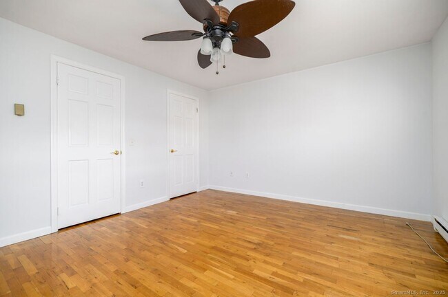 Building Photo - 200 Frederick St