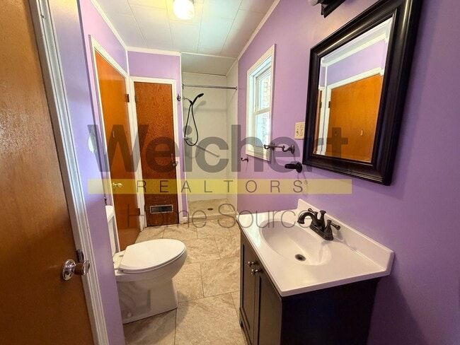 Building Photo - 4 bedroom, 3 bath country home