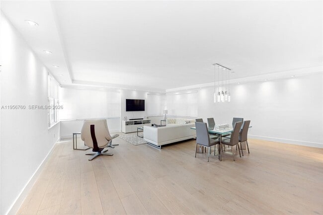 Building Photo - 5255 Collins Ave