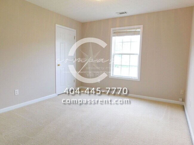 Building Photo - 428 Shadowbrooke Cir SW