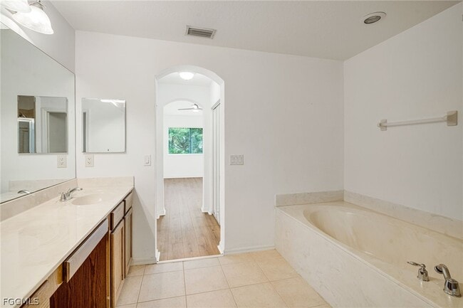 Building Photo - 3174 Antica St