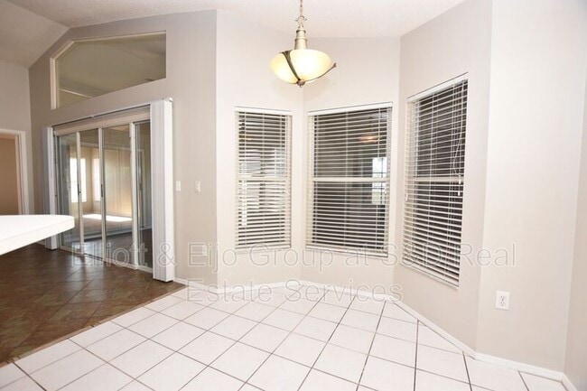Building Photo - 5357 St Lucia Dr
