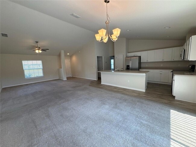 Building Photo - 15415 SW 34th Ave