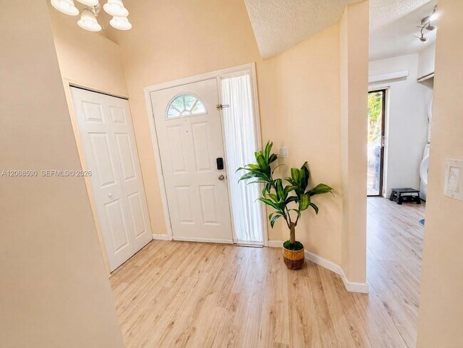 Building Photo - 9645 SW 152nd Ave