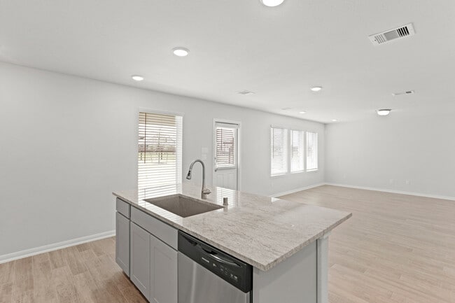 Building Photo - 2536 Allegretto Sea Dr