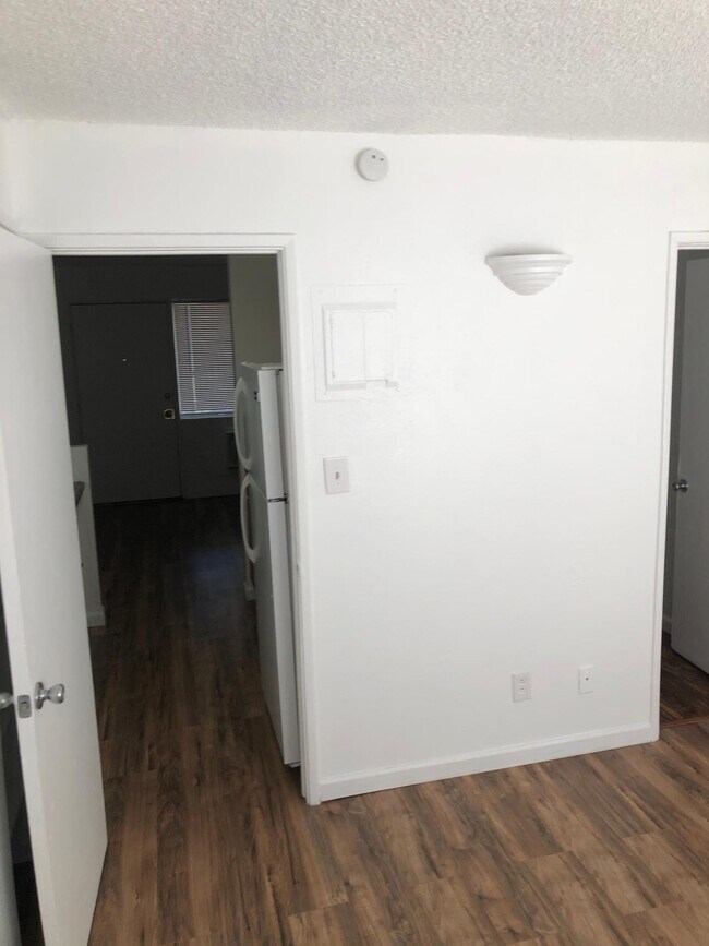 Building Photo - 3665 N 1st Ave