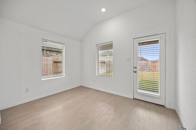 Building Photo - 6318 Seafoam Lake Dr