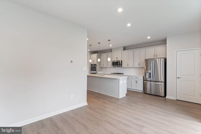 Building Photo - 23450 Sugar Pine Ln