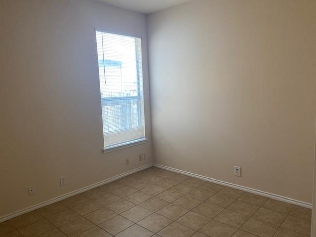 Building Photo - 2863 Southampton Way
