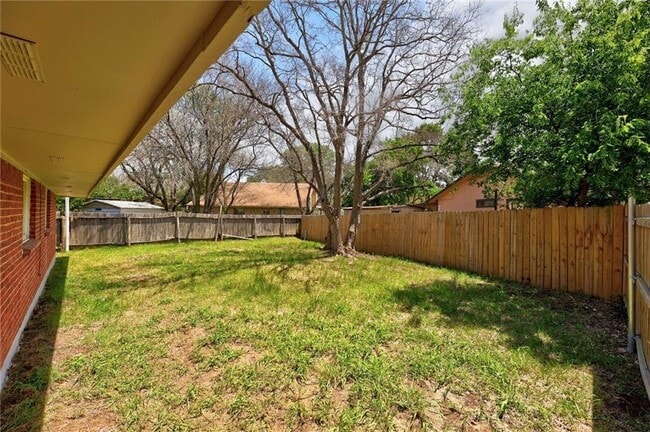 Building Photo - 11603 Gunsmoke Cir
