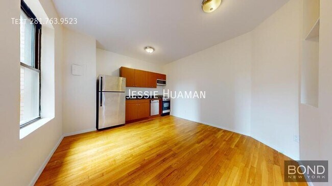 Building Photo - 201-205 West 11th Street -3G