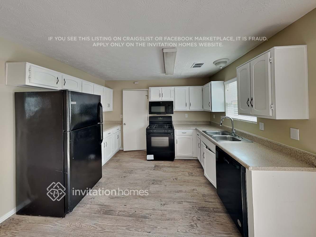 Building Photo - 11175 Bramshill Dr