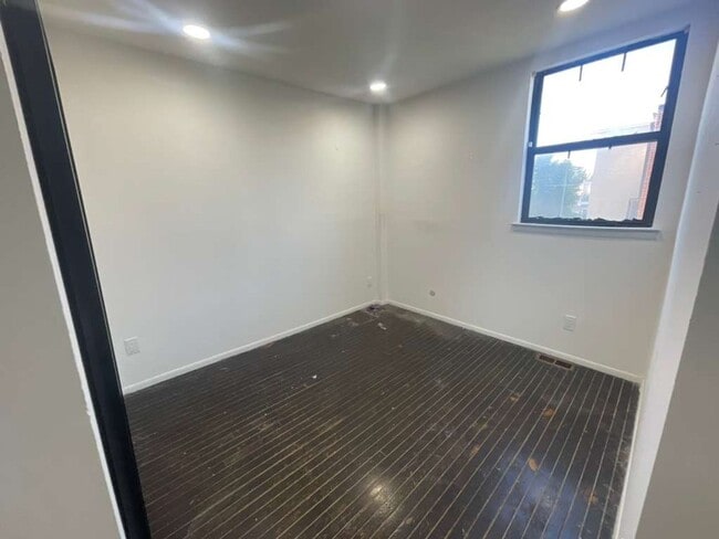 Building Photo - 308 W Wildey St