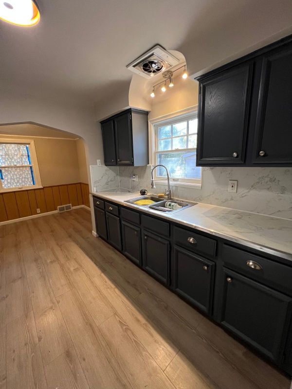 Building Photo - 5214 Hereford St