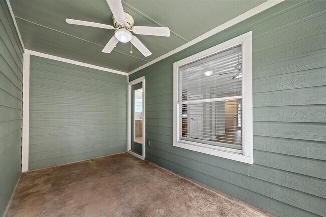 Building Photo - 1429 Davis Mountain Loop