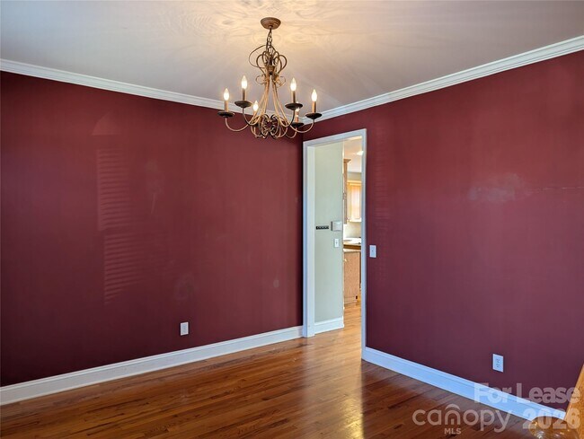 Building Photo - 217 Montibello Dr