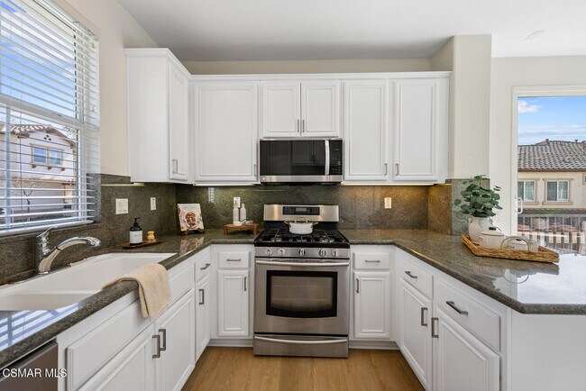 Building Photo - 88 Via Katrina