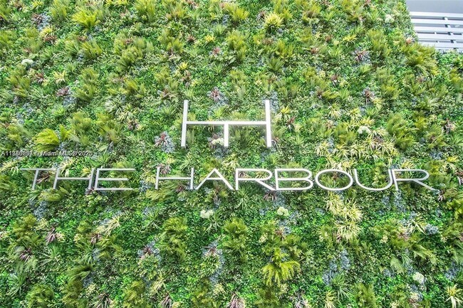 Building Photo - 16385 Biscayne Blvd