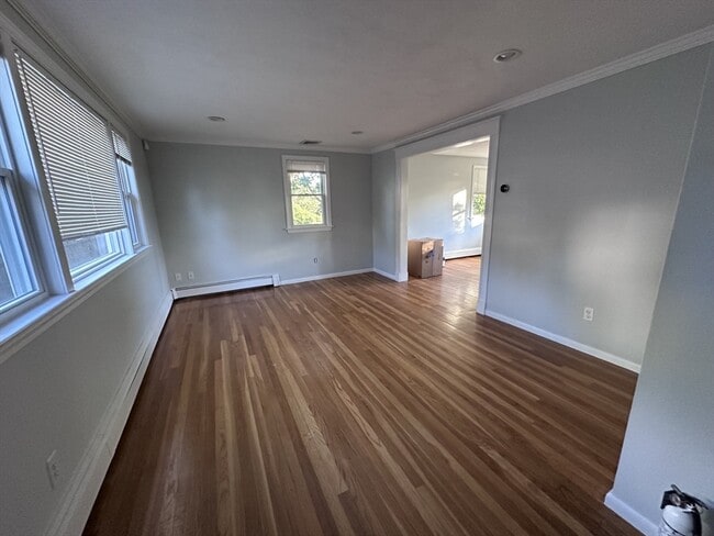 Building Photo - 216 Palfrey St