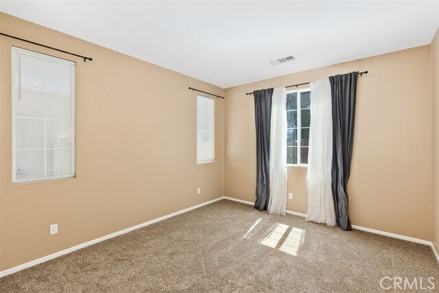 Building Photo - 40485 Amesbury Ln