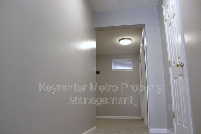 Building Photo - 9900 Prince Royal Pl