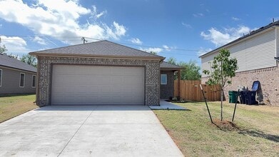 Building Photo - 12044 SW 36th St