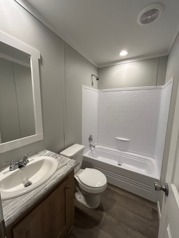 Building Photo - 3000 S 9th Ave