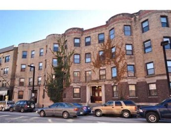 Building Photo - 612 Columbus Ave