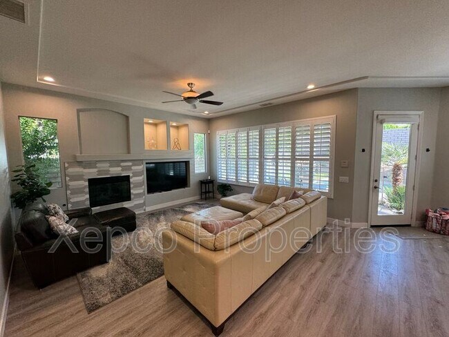 Building Photo - 137 Traviso Dr